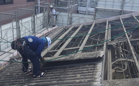 屋根や外装材の解体